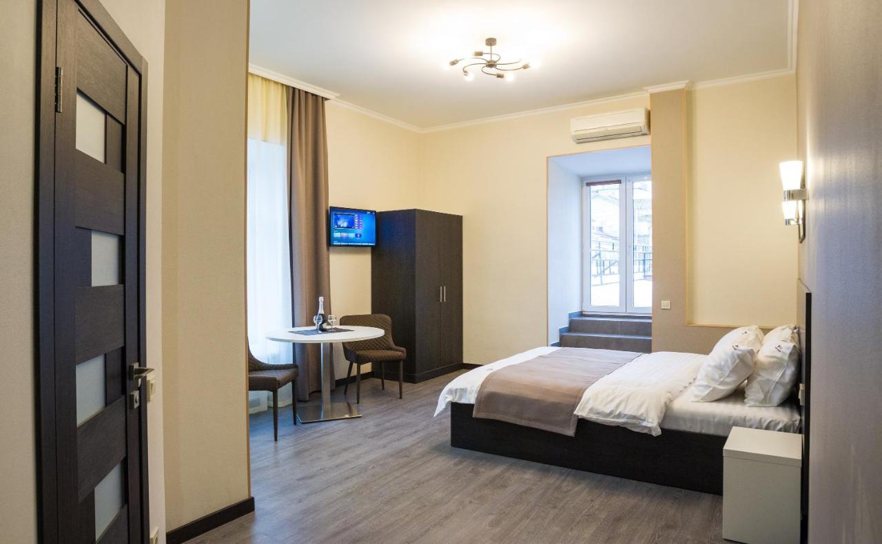 911 Apartments Khreshchatyk Киев Экстерьер фото